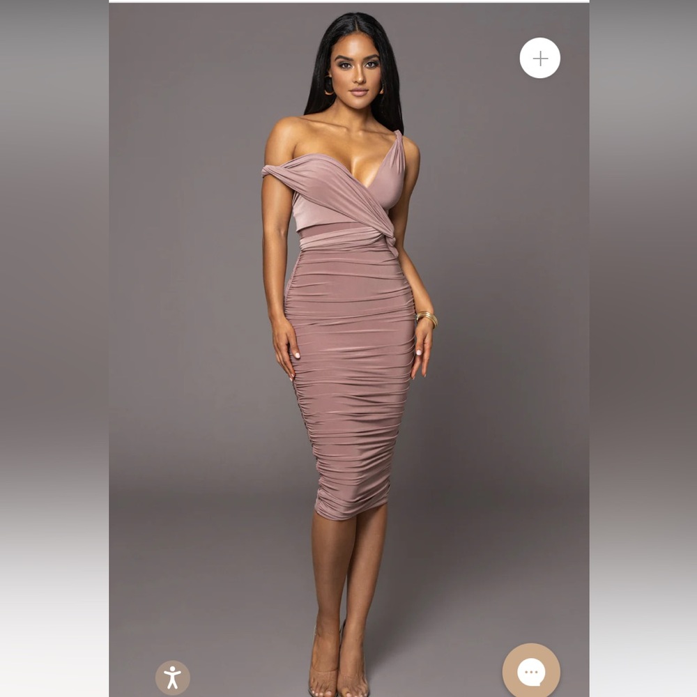 Brand new Mauve Edge of Romance midi dress